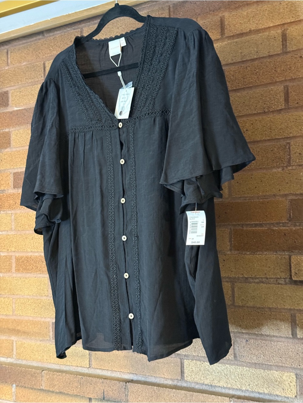 Zac & Rachel Black Button-Front Lace Trim Flutter Sleeve Blouse